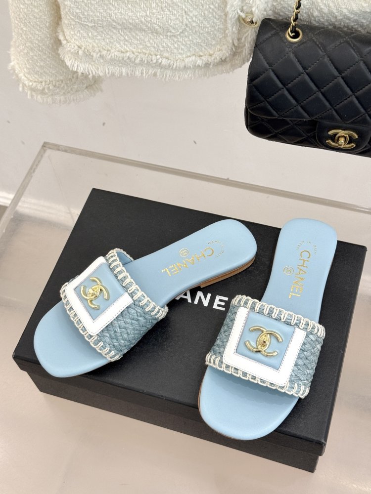 Шлепанцы женские фото 2