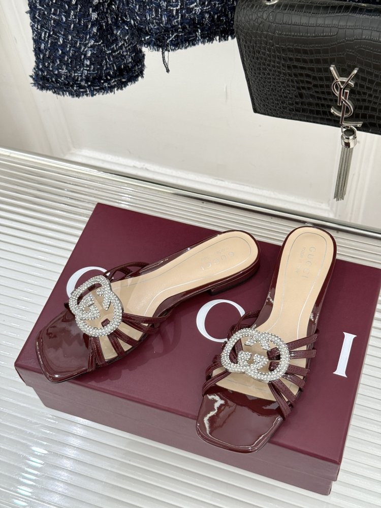 Шльопанці жіночі фото 2