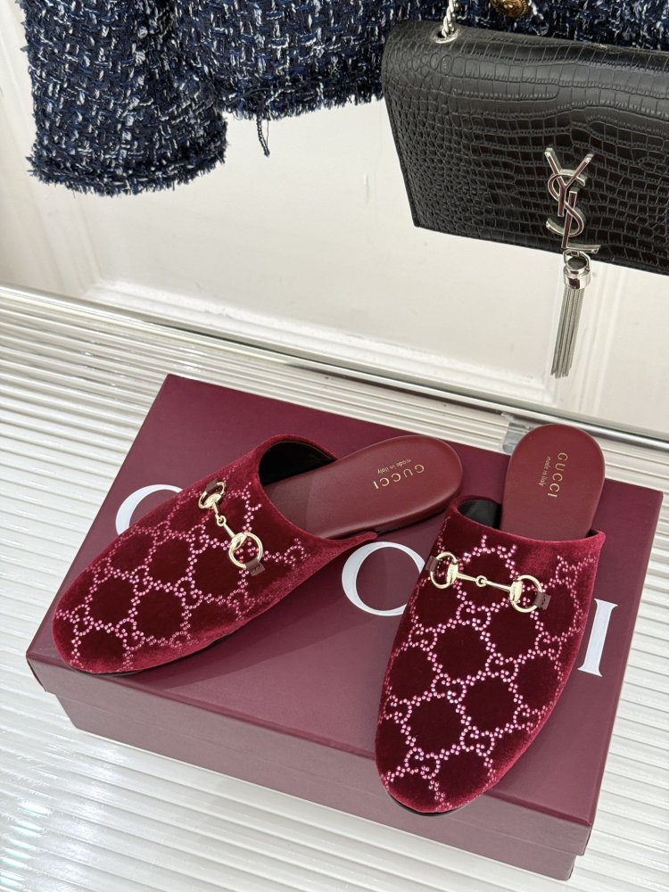 Шльопанці жіночі фото 2