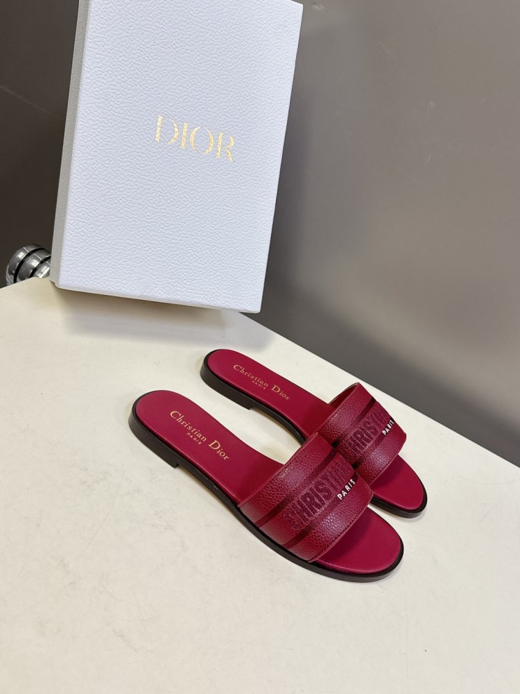 Шльопанці жіночі фото 2