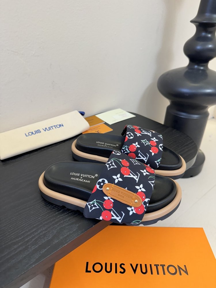 Шлепанцы женские фото 2