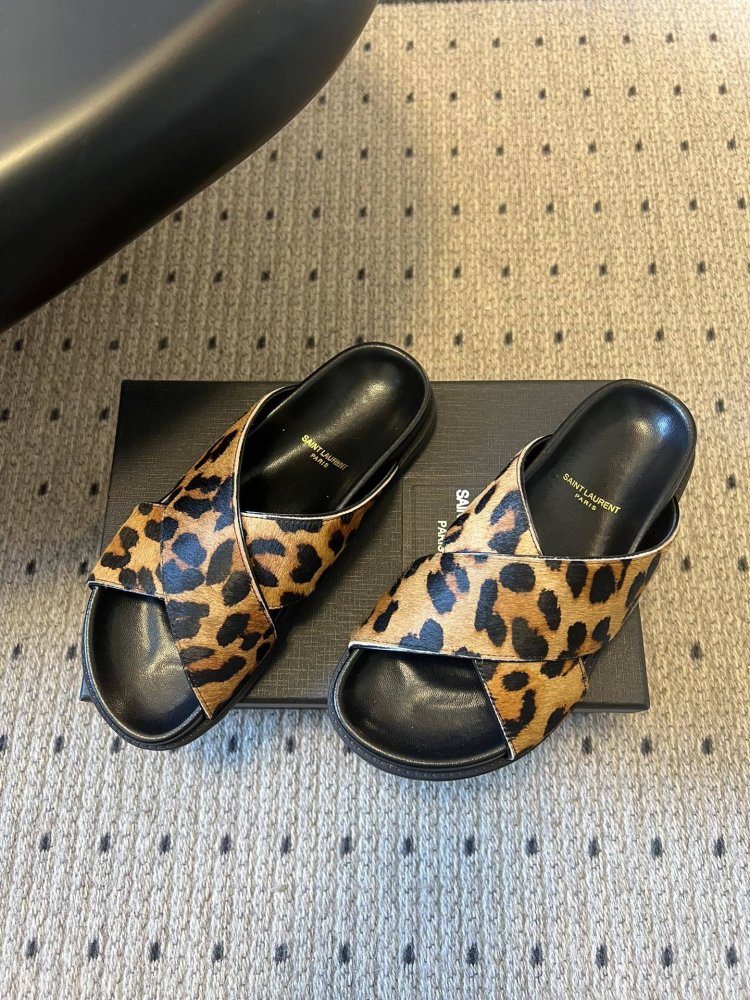 Шлепанцы женские фото 2