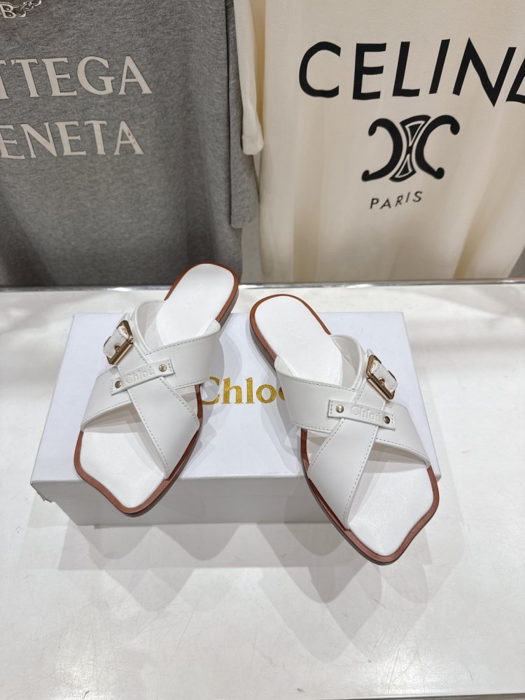 Шлепанцы женские фото 2