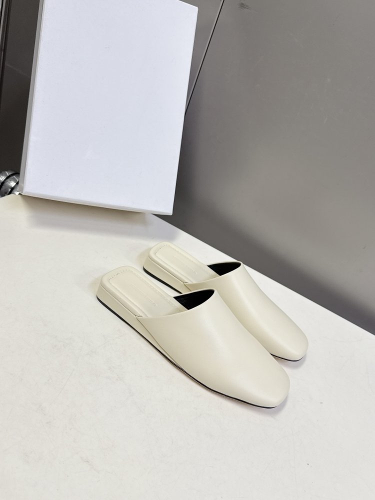 Шлепанцы женские фото 2