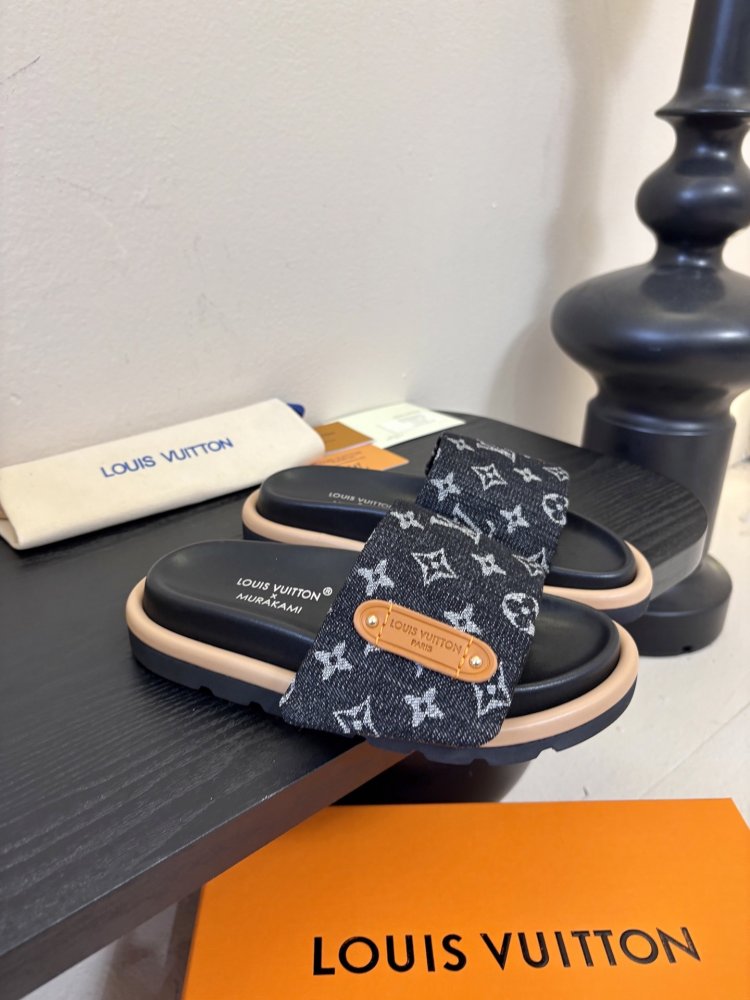 Шлепанцы женские фото 2