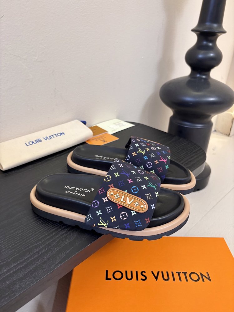 Шлепанцы женские фото 2