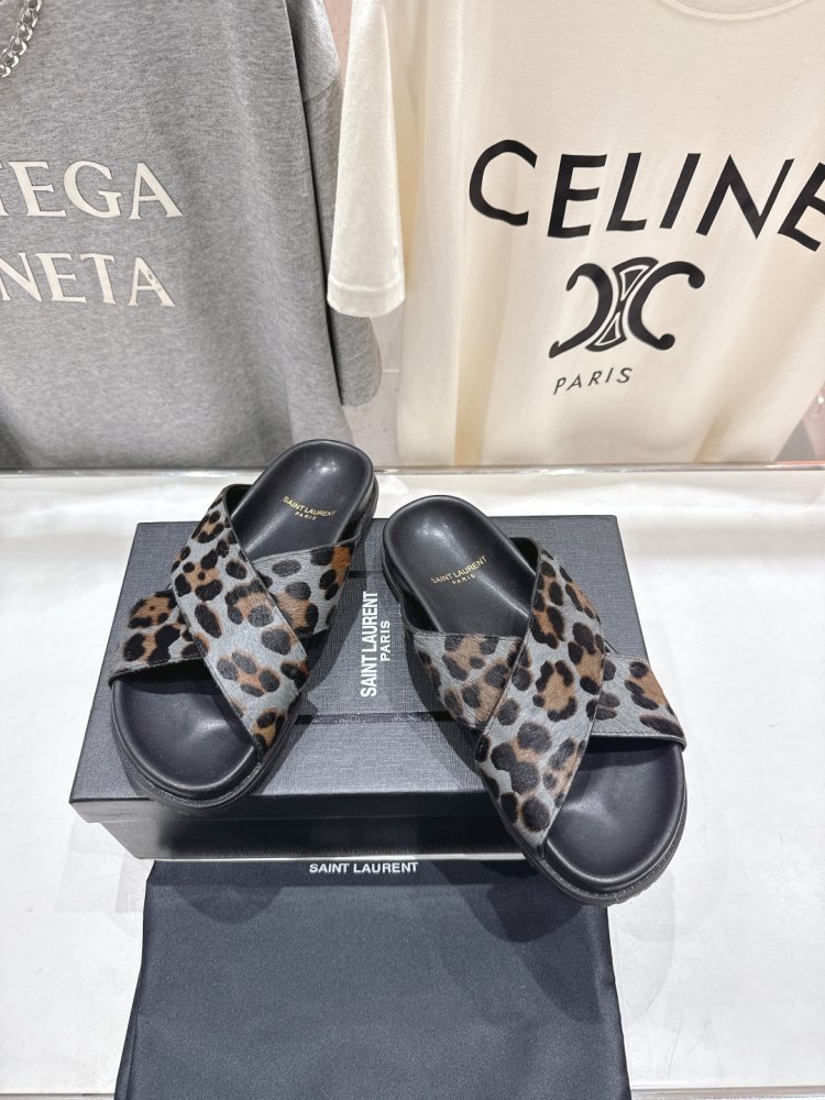 Шлепанцы женские фото 2