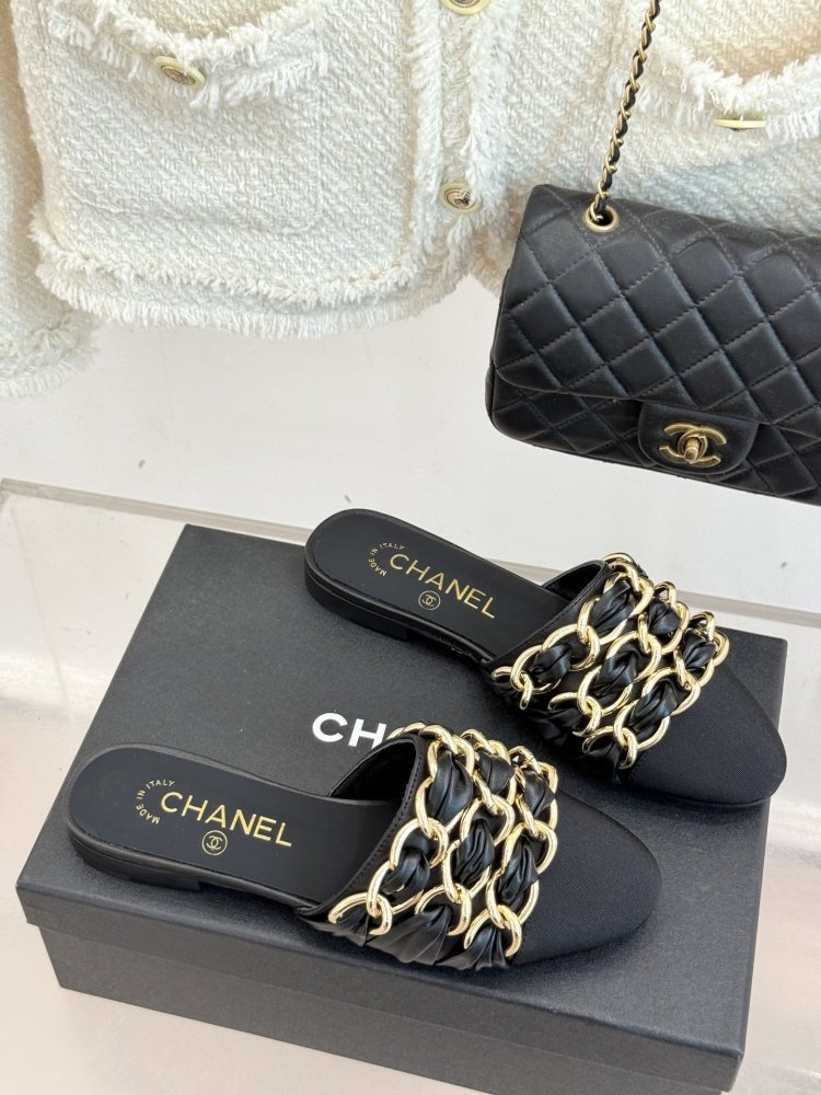 Шльопанці жіночі фото 3