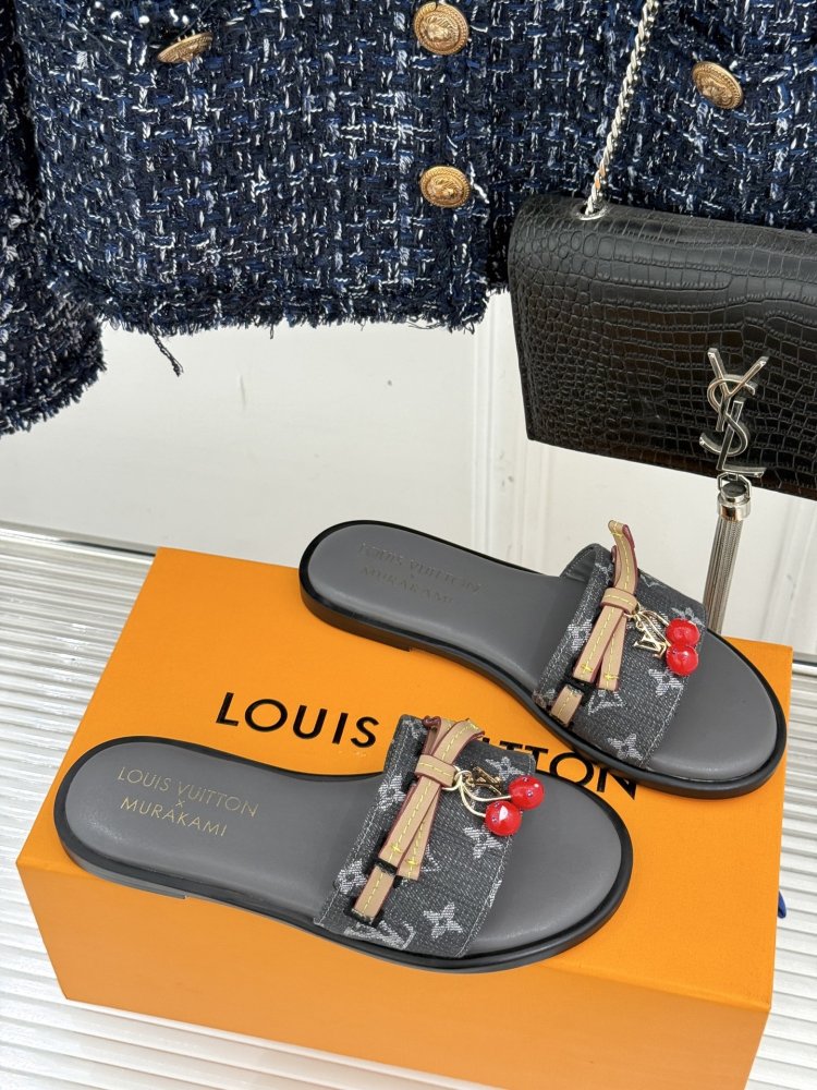 Шльопанці жіночі фото 3