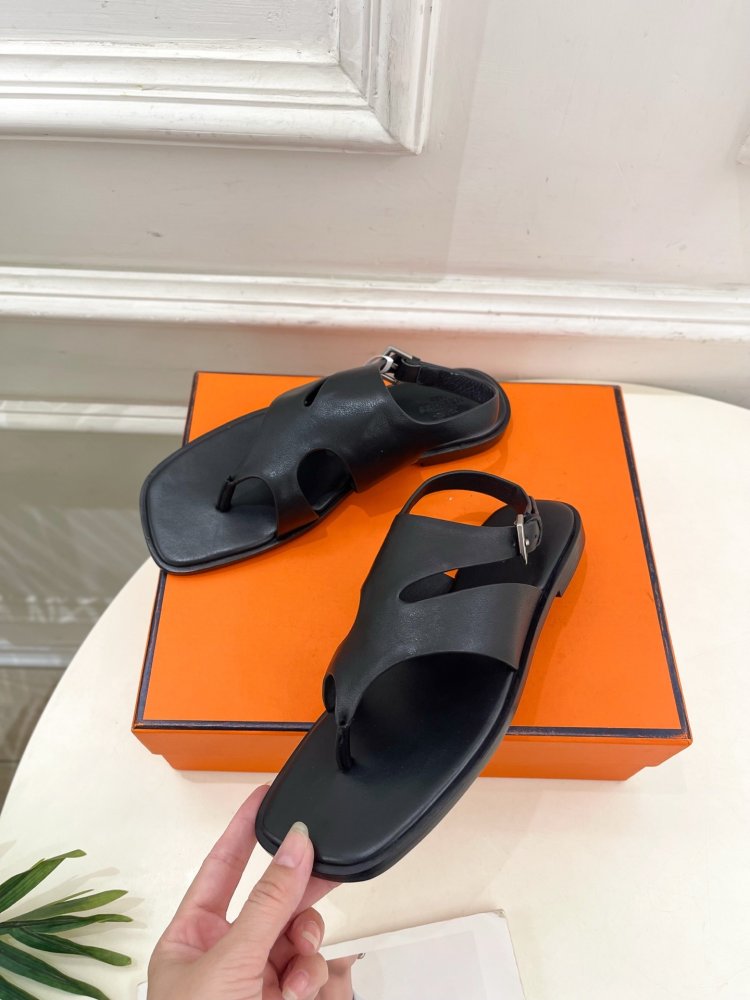 Шльопанці жіночі фото 3