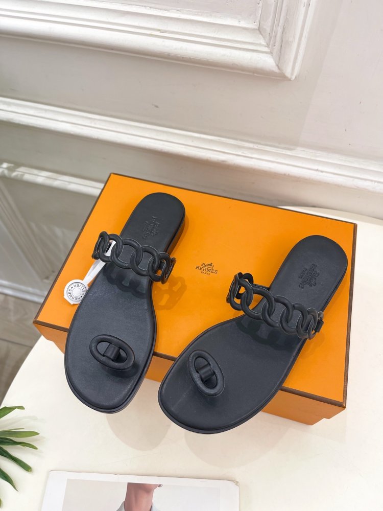 Шльопанці жіночі фото 3