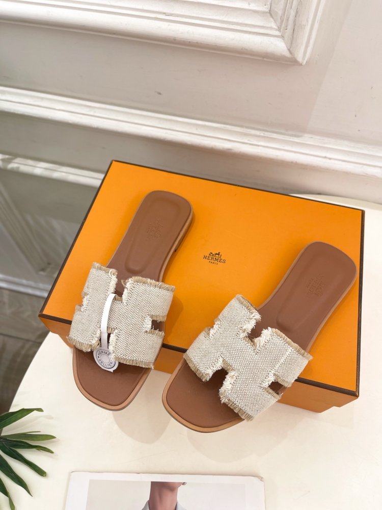 Шльопанці жіночі фото 3