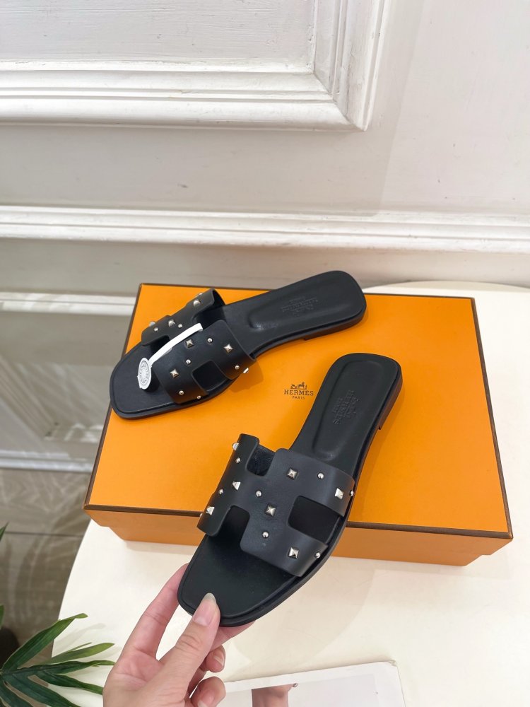 Шлепанцы женские фото 3