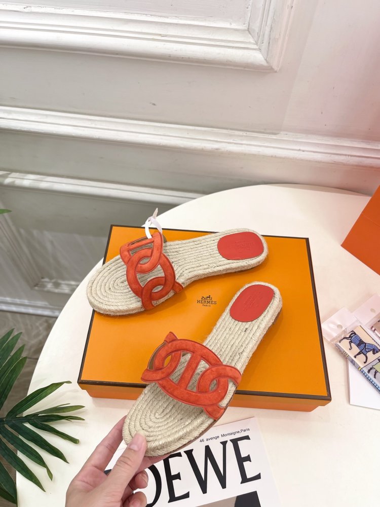 Шльопанці жіночі фото 3