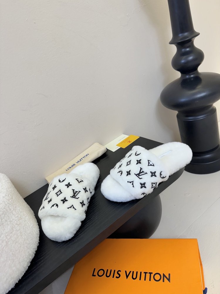 Шльопанці жіночі фото 3