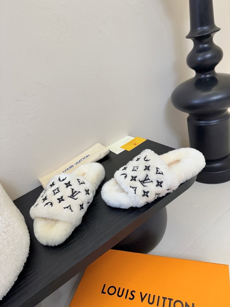 Шльопанці жіночі фото 3