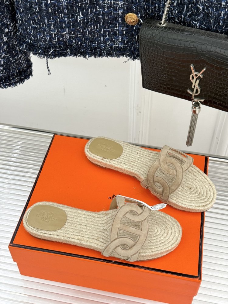 Шльопанці жіночі фото 3