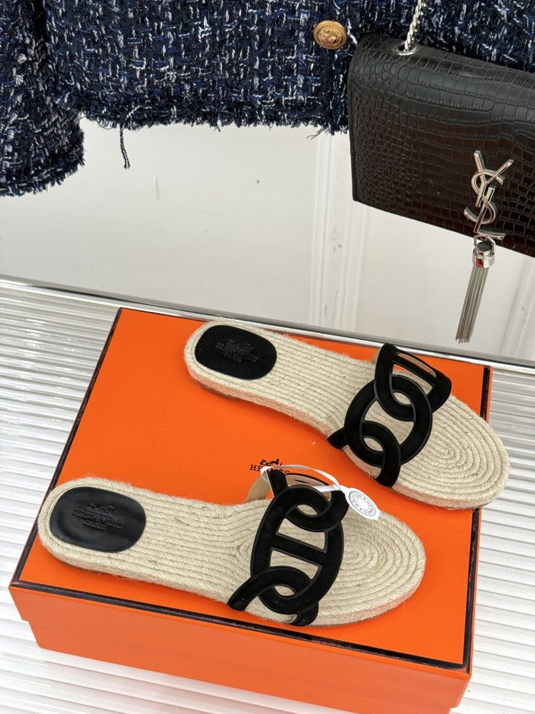 Шльопанці жіночі фото 3