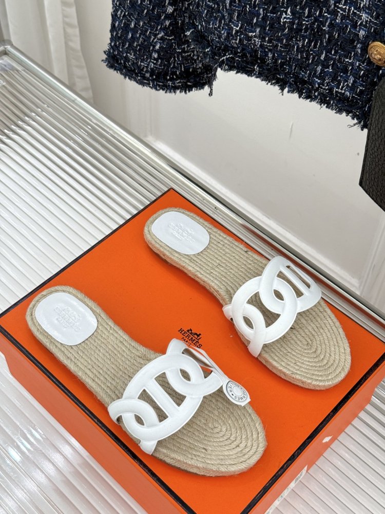 Шльопанці жіночі фото 3