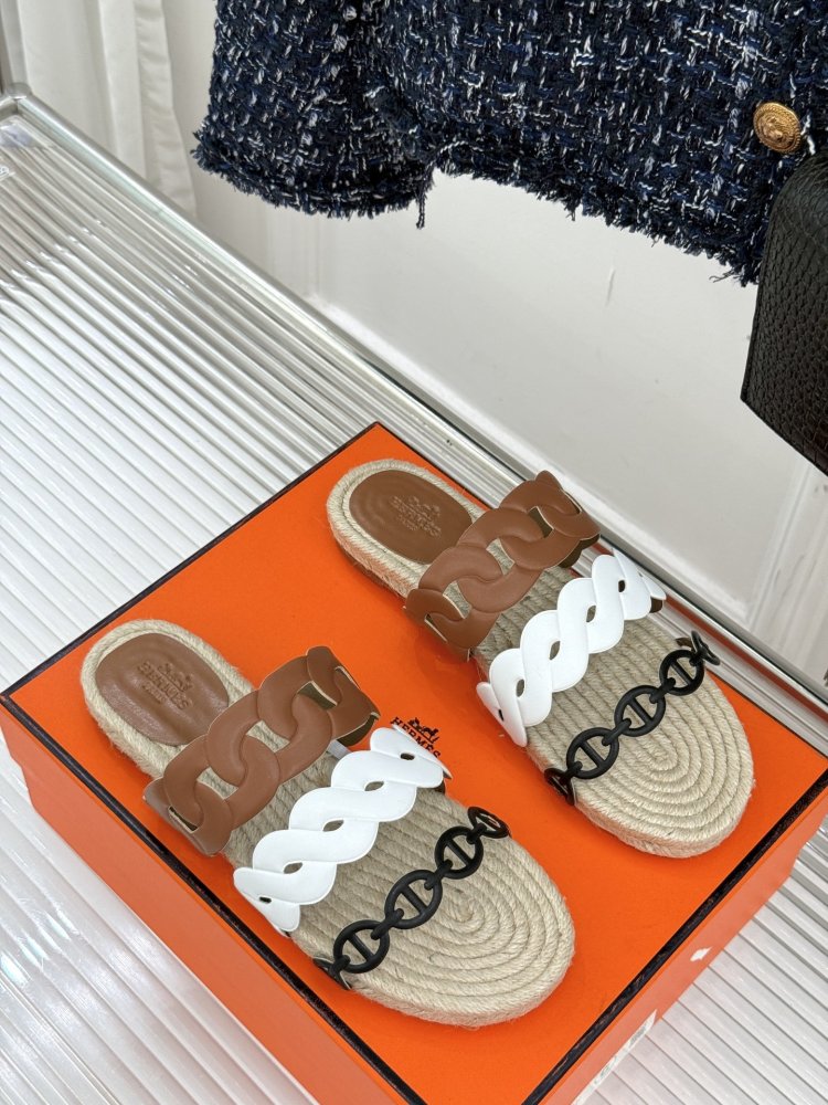 Шльопанці жіночі фото 3