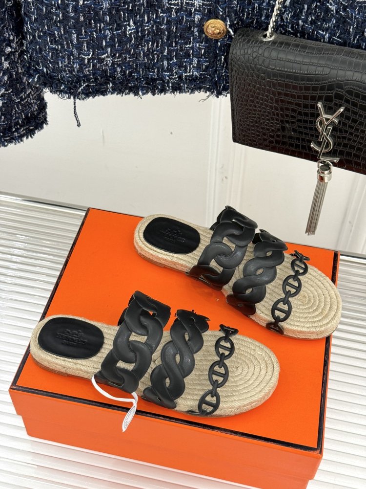 Шльопанці жіночі фото 3