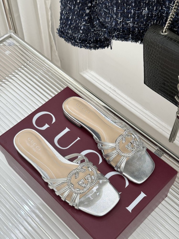 Шльопанці жіночі фото 3