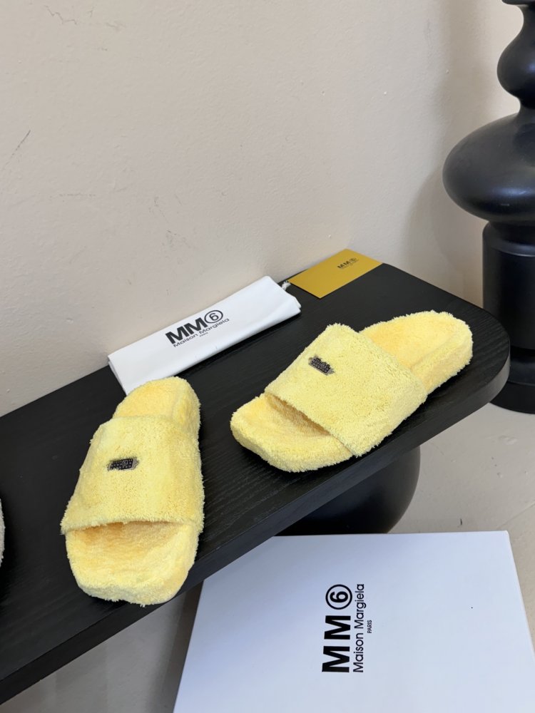 Шльопанці жіночі фото 3