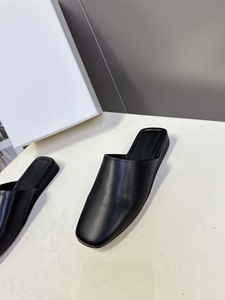 Шлепанцы женские фото 3