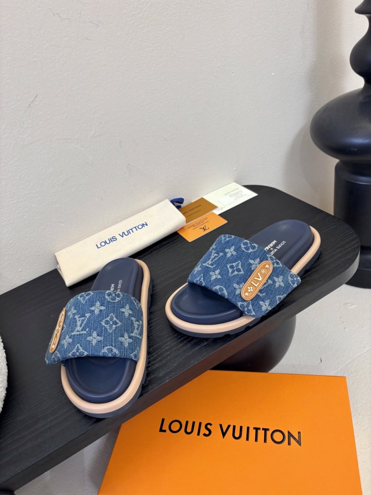 Шлепанцы женские фото 3