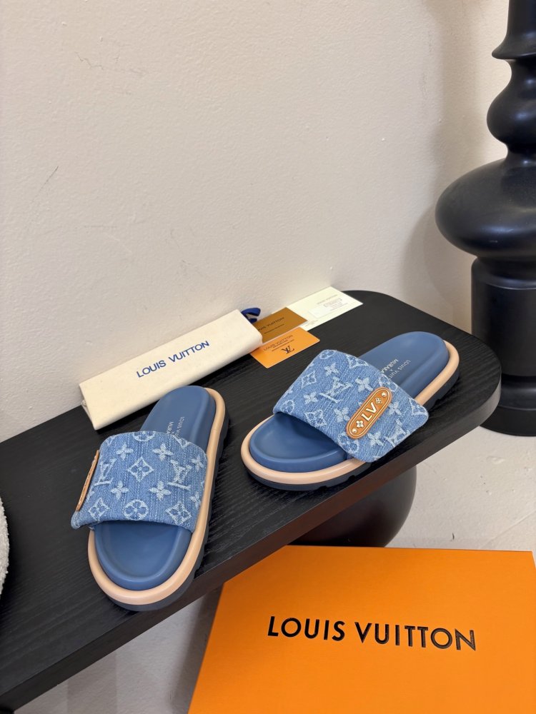 Шлепанцы женские фото 3