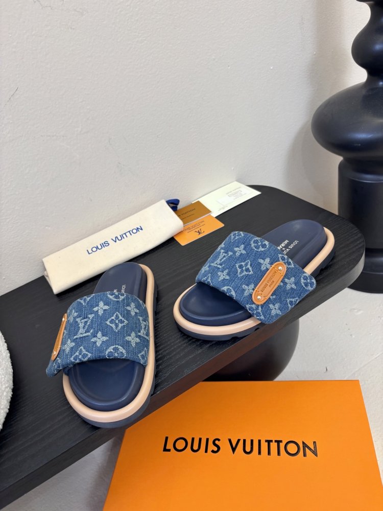 Шлепанцы женские фото 3