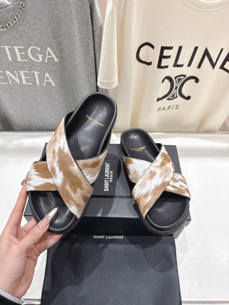 Шлепанцы женские фото 3