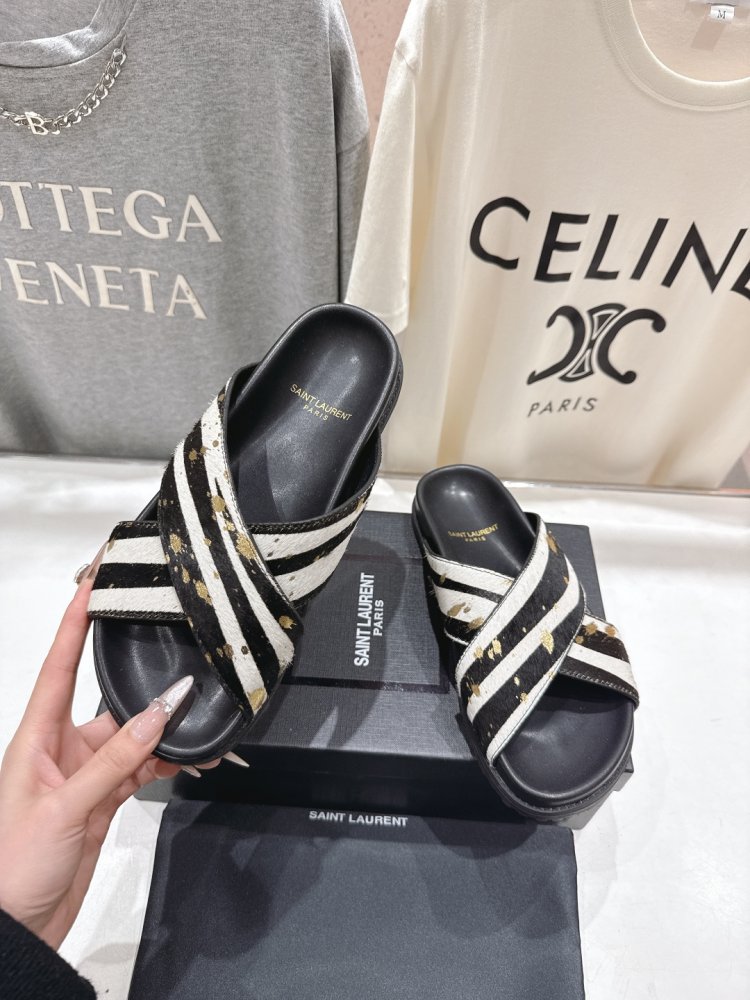 Шлепанцы женские фото 3