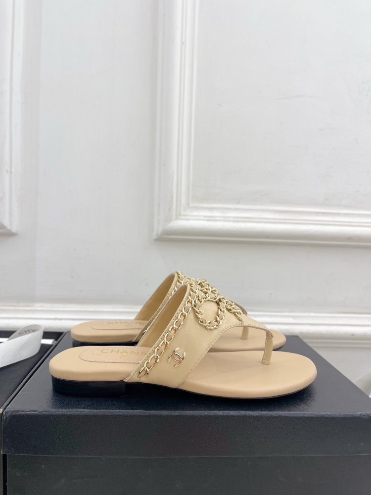 Шльопанці жіночі фото 4