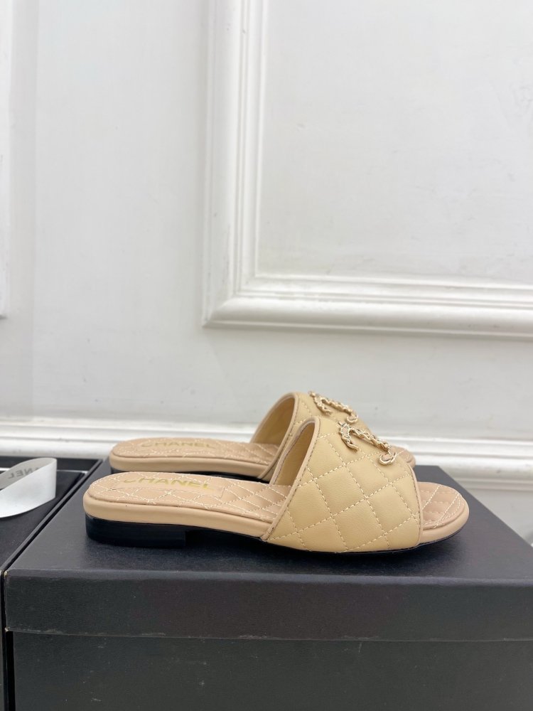 Шльопанці жіночі фото 4