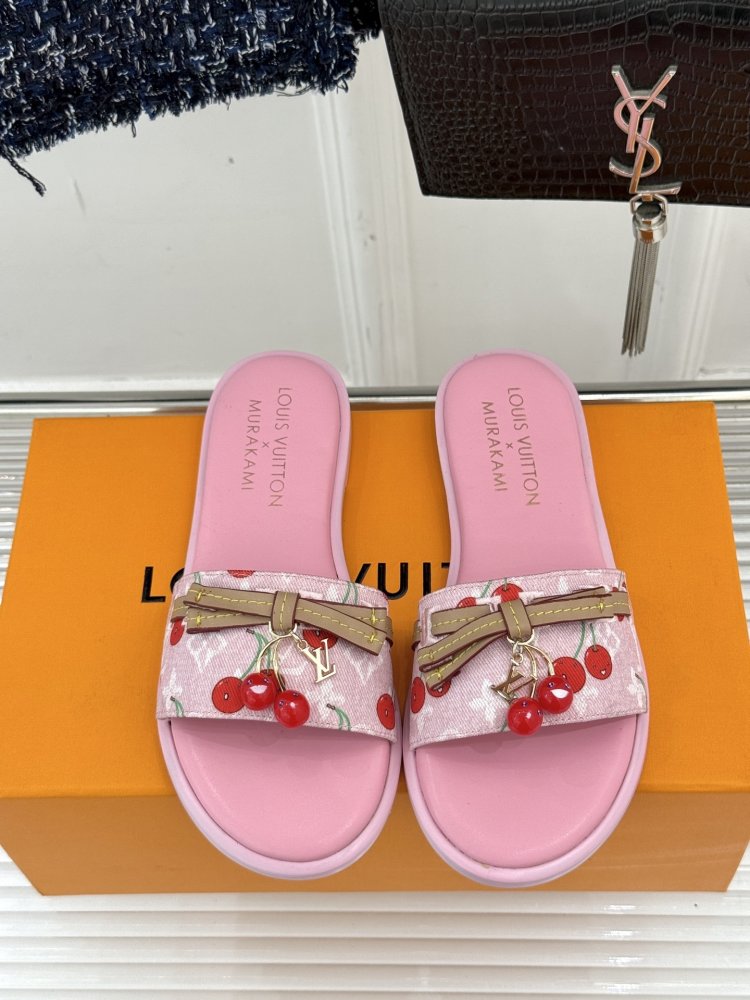 Шлепанцы женские фото 4