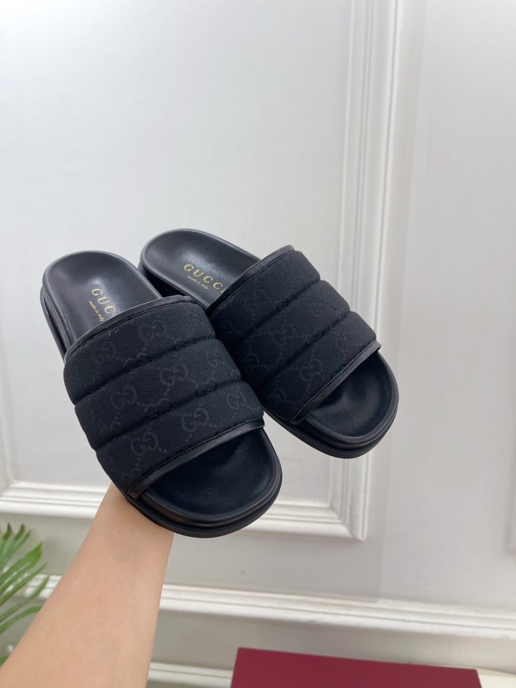 Шльопанці жіночі фото 4