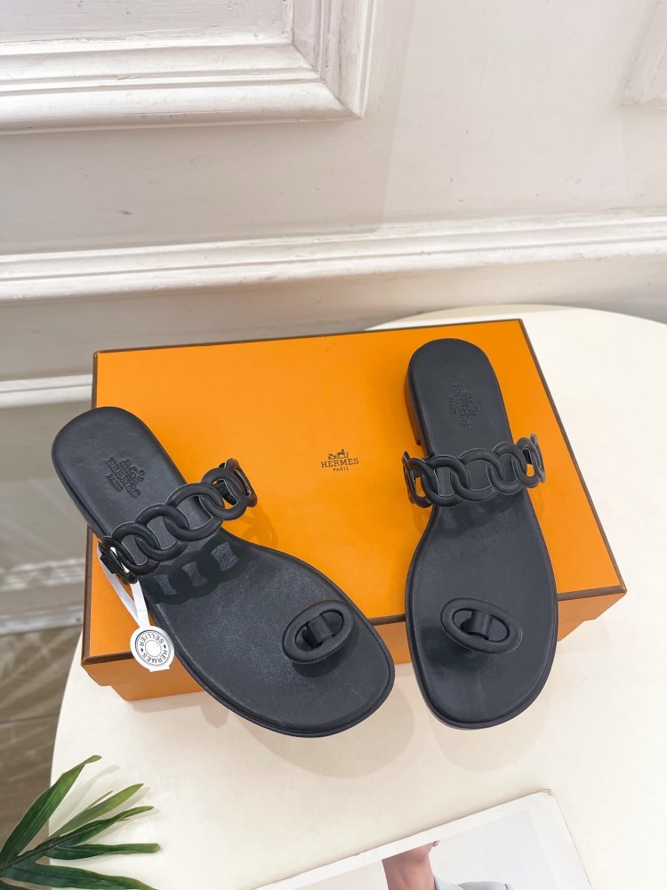 Шльопанці жіночі фото 4