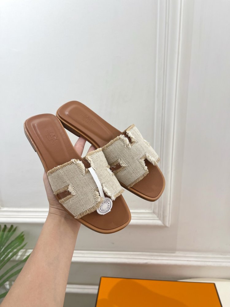 Шльопанці жіночі фото 4