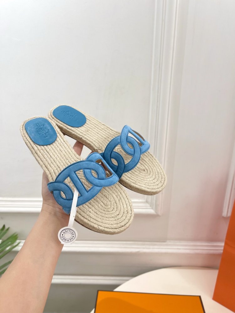 Шлепанцы женские фото 4