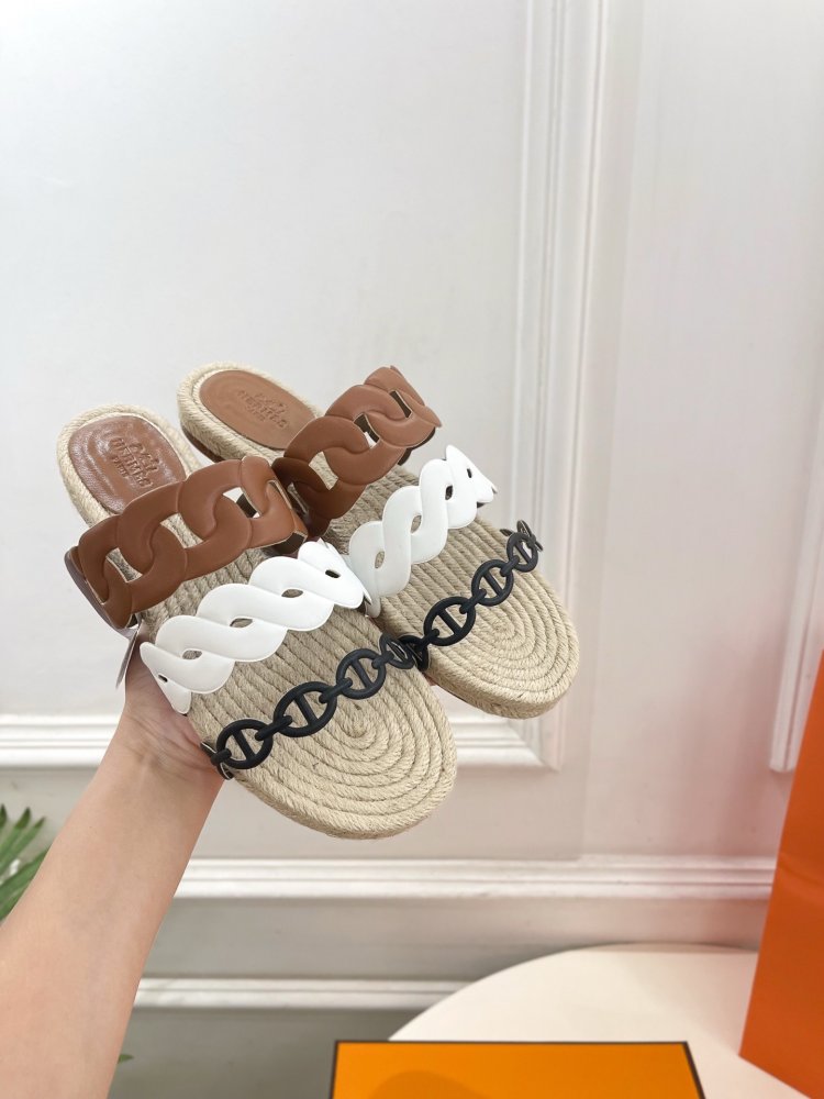 Шльопанці жіночі фото 4