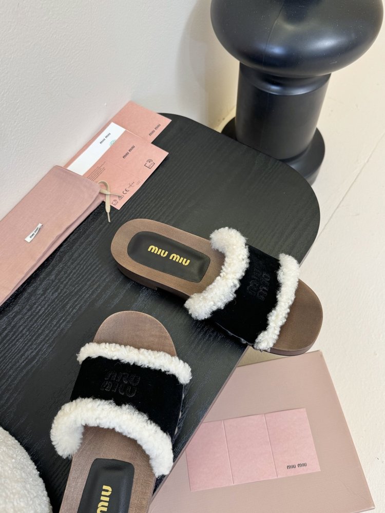 Шльопанці жіночі фото 4