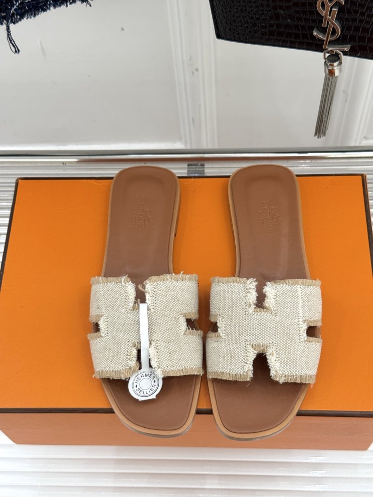 Шльопанці жіночі фото 4