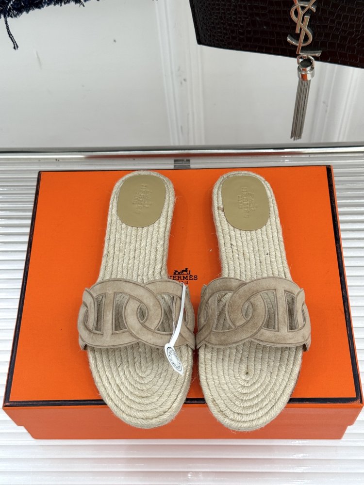 Шльопанці жіночі фото 4