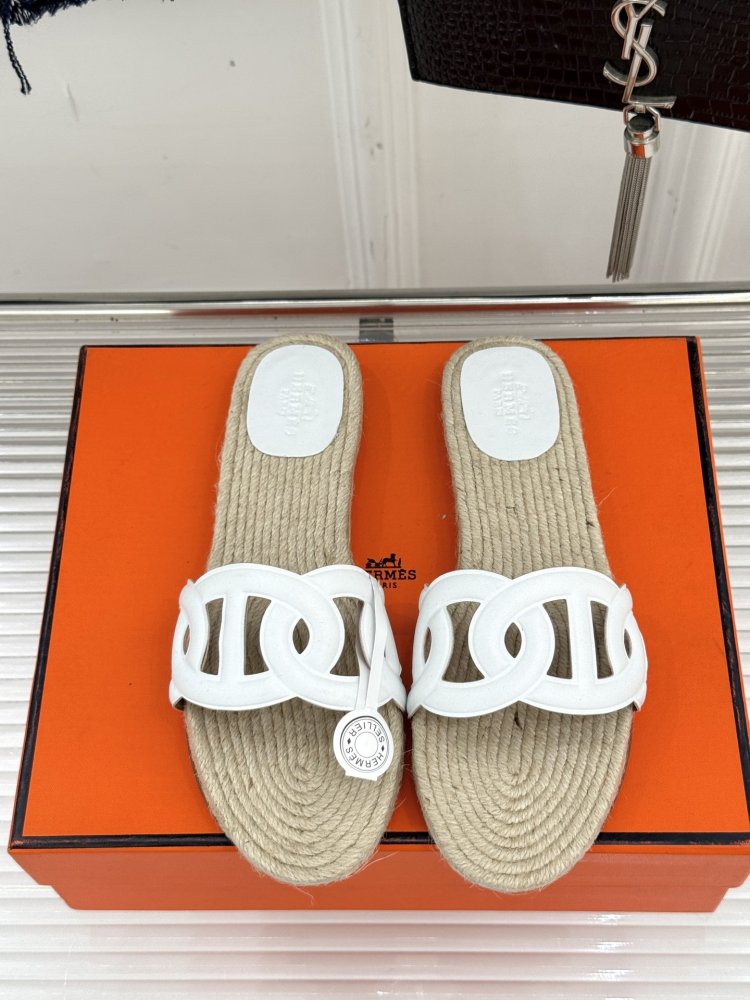 Шльопанці жіночі фото 4