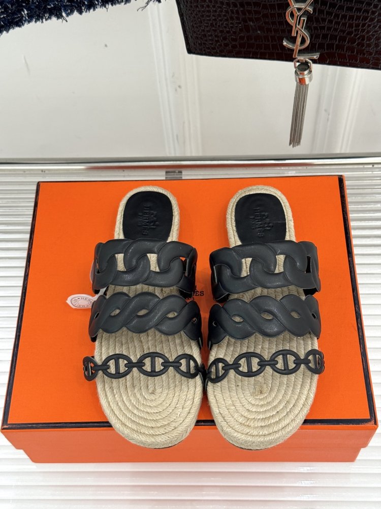 Шльопанці жіночі фото 4