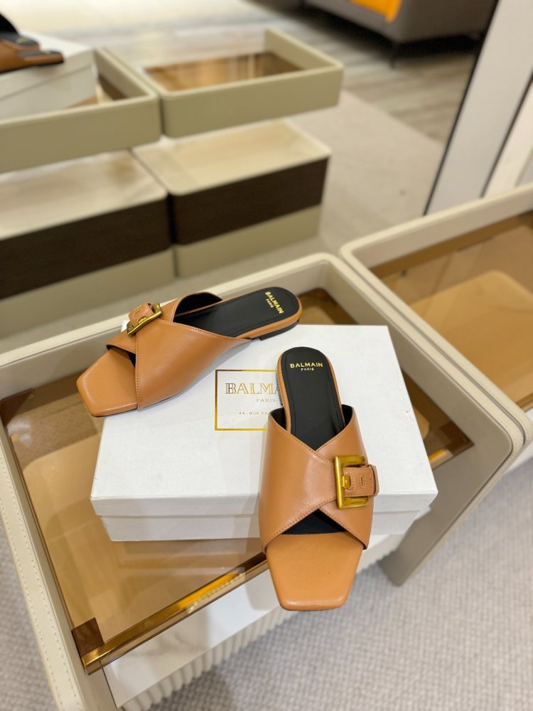 Шлепанцы женские фото 4