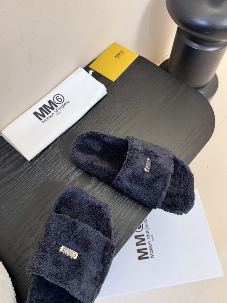 Шльопанці жіночі фото 4