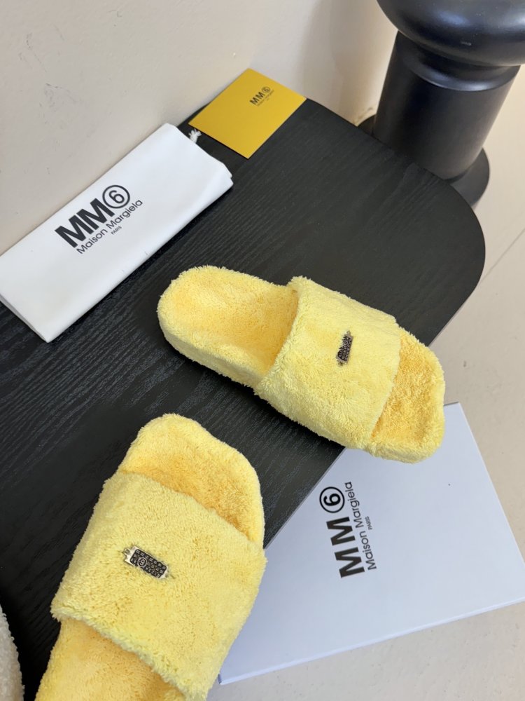 Шльопанці жіночі фото 4