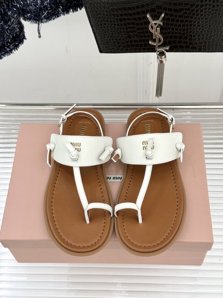 Шлепанцы женские фото 4